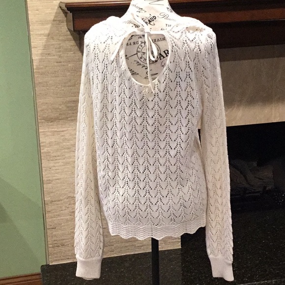 Candies off white lightweight sweater, Size XL - Picture 4 of 7